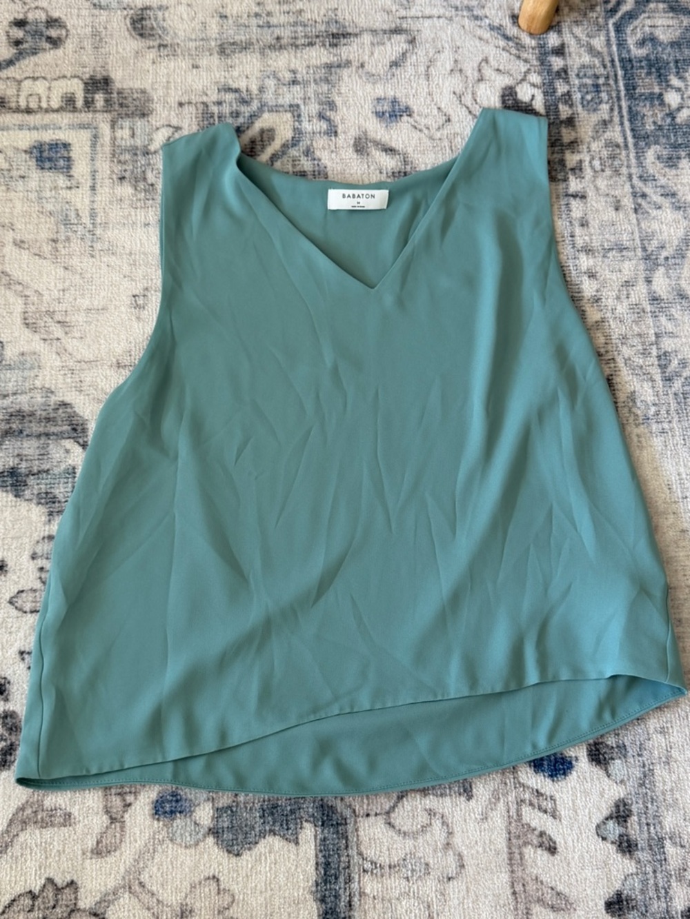 Aritzia babaton V-Neck Sleeveless Tank Top in Teal